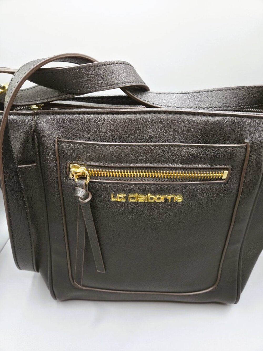 Liz Claiborne Crossbody Bag Black Gold Hardware Clasic Minimalist Everyday Purse - Picture 7 of 7